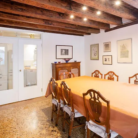 Gorgeous San Polo Apartment