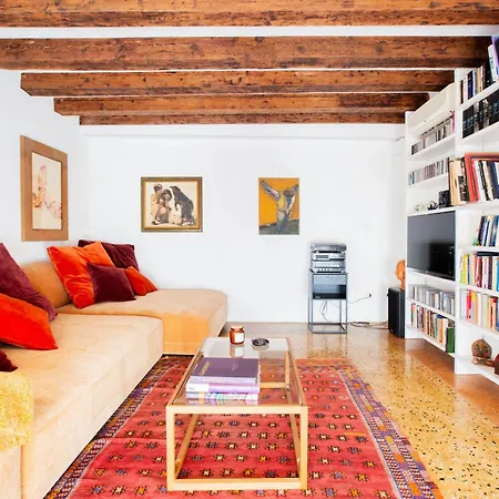 Gorgeous San Polo Apartment Venice