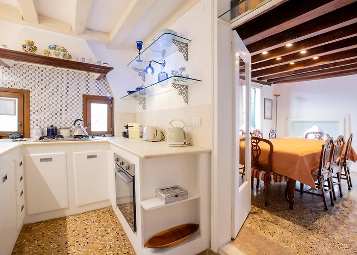 Apartment Gorgeous In The Heart Of Venice
