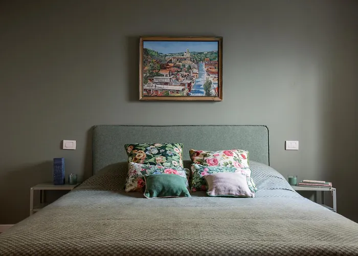 Gorgeous In The Heart Of * Venice