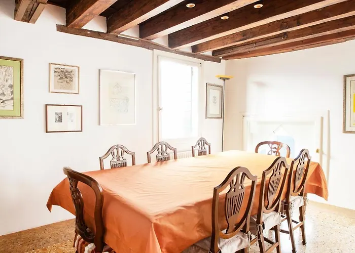 Apartment Gorgeous In The Heart Of *